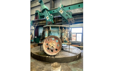 維修圓錐破碎機